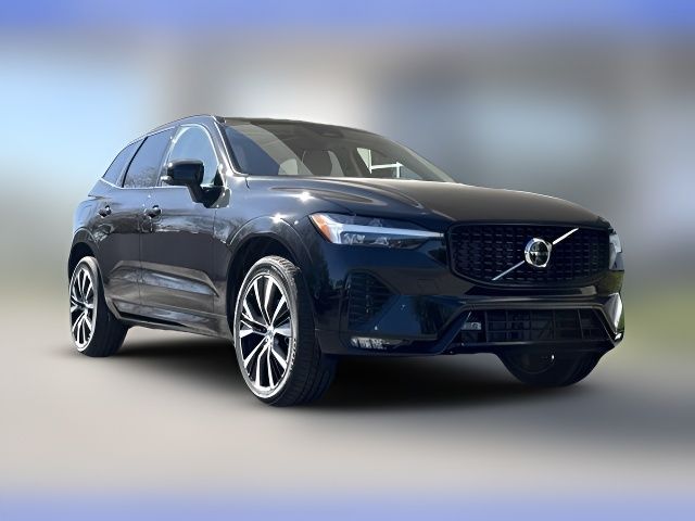 2025 Volvo XC60 Plus