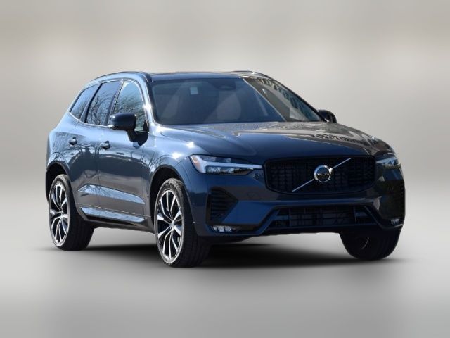 2025 Volvo XC60 Plus