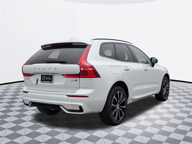 2025 Volvo XC60 Plus