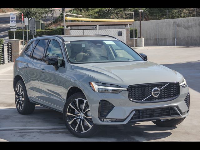 2025 Volvo XC60 Plus