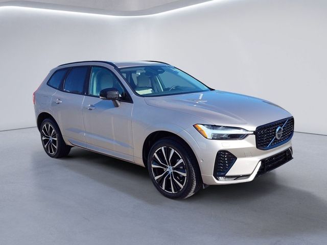 2025 Volvo XC60 Plus