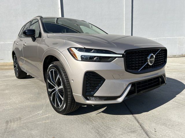 2025 Volvo XC60 Plus