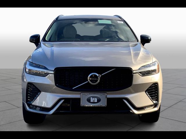 2025 Volvo XC60 Plus