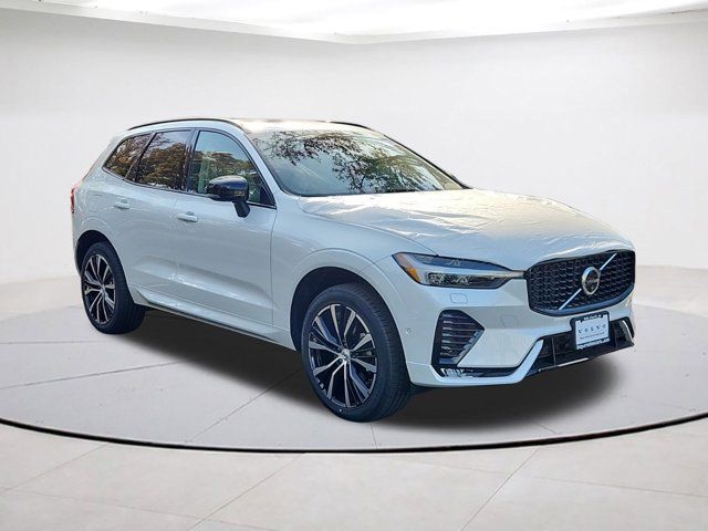 2025 Volvo XC60 Plus