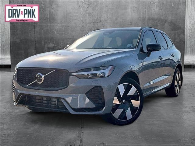 2025 Volvo XC60 Plus