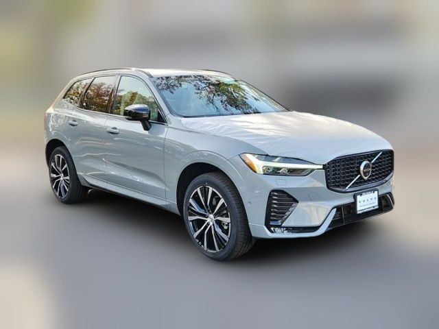 2025 Volvo XC60 Plus