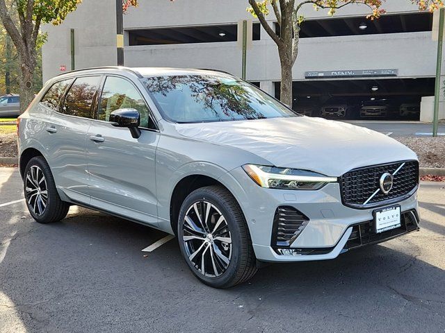 2025 Volvo XC60 Plus