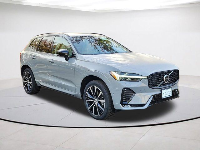 2025 Volvo XC60 Plus