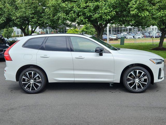 2025 Volvo XC60 Plus