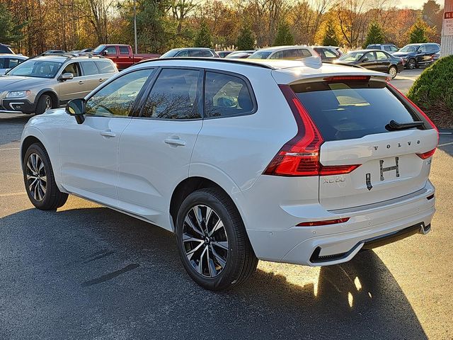 2025 Volvo XC60 Plus