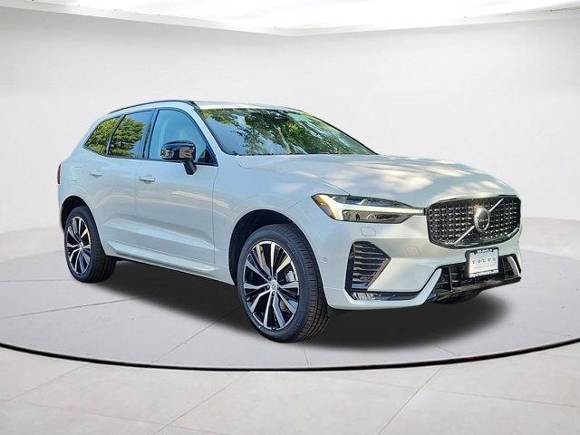 2025 Volvo XC60 Plus