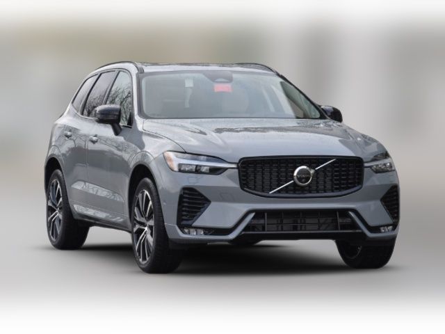 2025 Volvo XC60 Plus