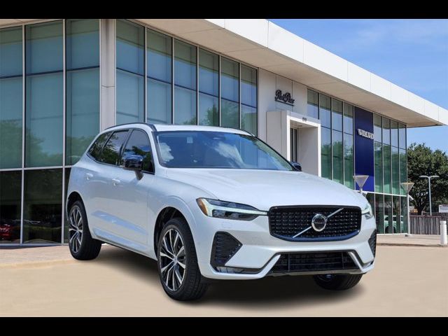 2025 Volvo XC60 Plus