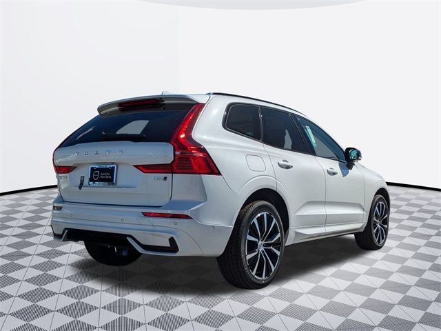 2025 Volvo XC60 Plus