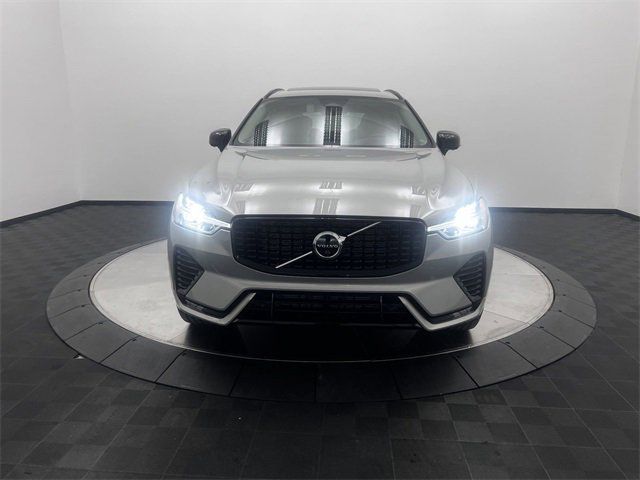 2025 Volvo XC60 Plus