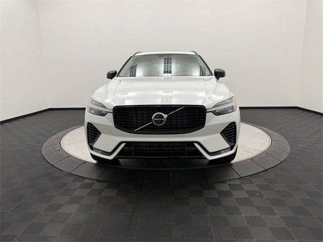 2025 Volvo XC60 Plus