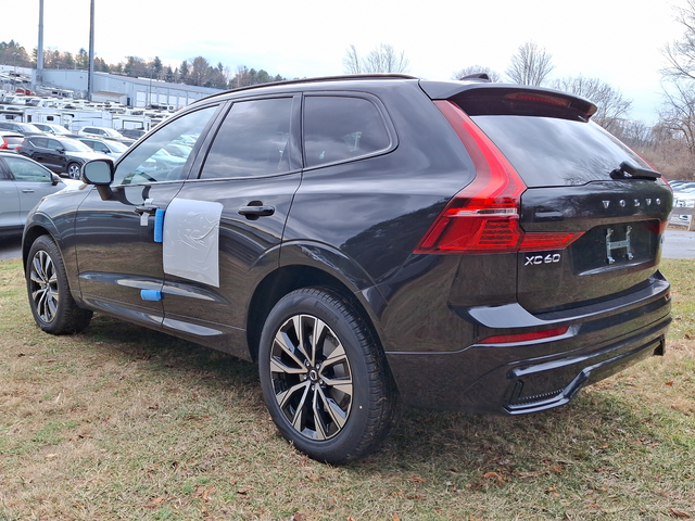 2025 Volvo XC60 Plus