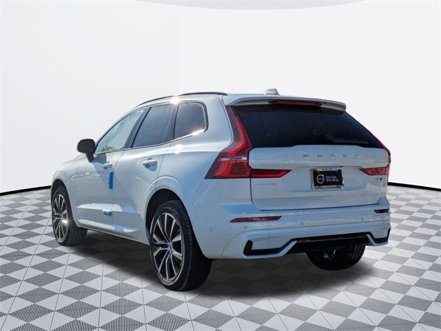 2025 Volvo XC60 Plus