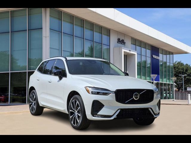 2025 Volvo XC60 Plus