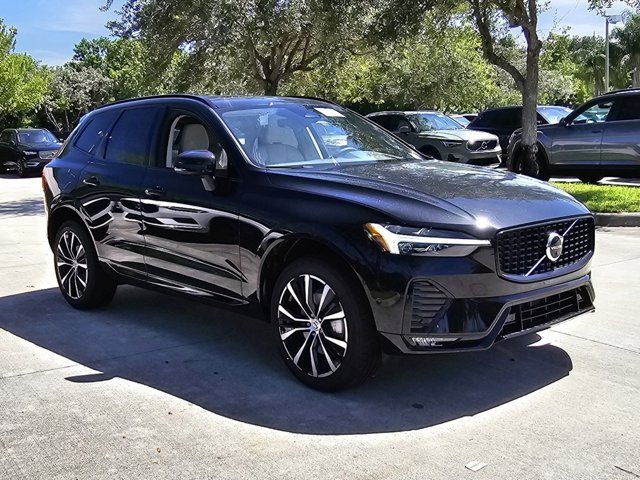 2025 Volvo XC60 Plus