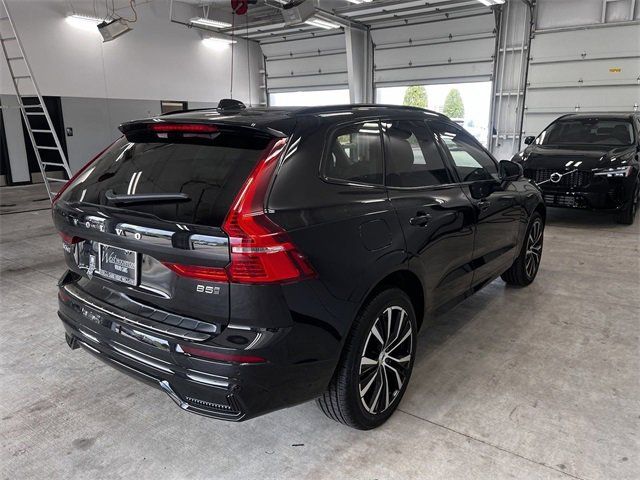 2025 Volvo XC60 Plus