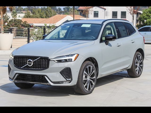 2025 Volvo XC60 Plus