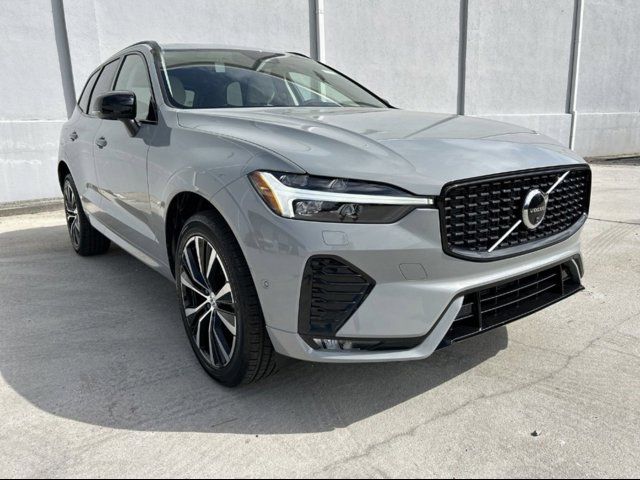 2025 Volvo XC60 Plus