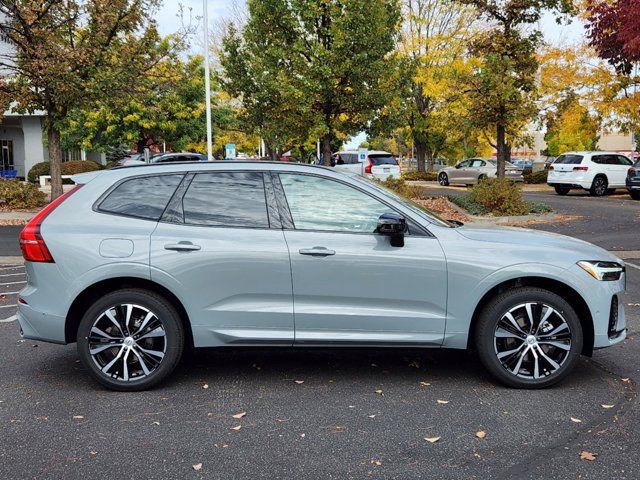 2025 Volvo XC60 Plus