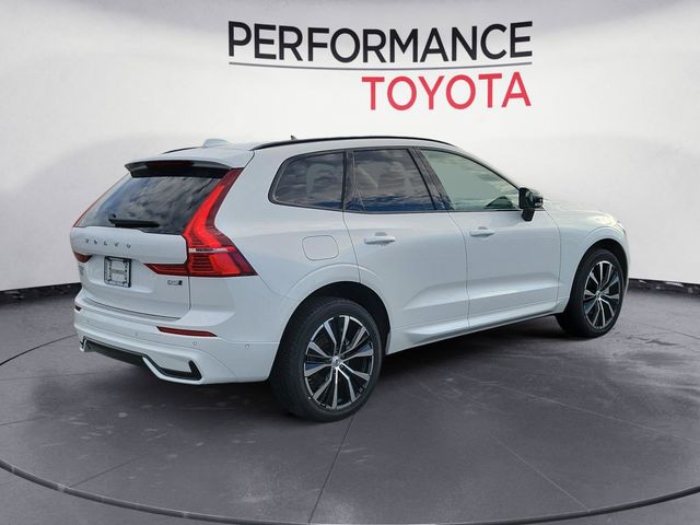 2025 Volvo XC60 Plus