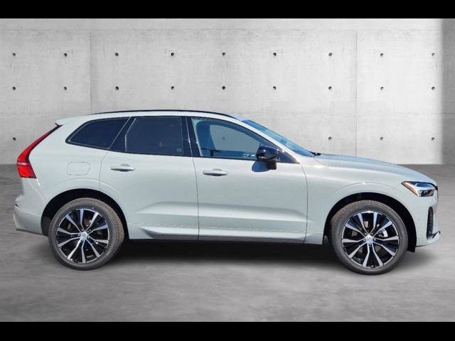 2025 Volvo XC60 Plus