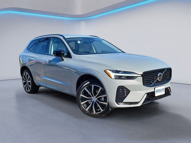 2025 Volvo XC60 Plus