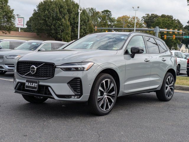 2025 Volvo XC60 Plus