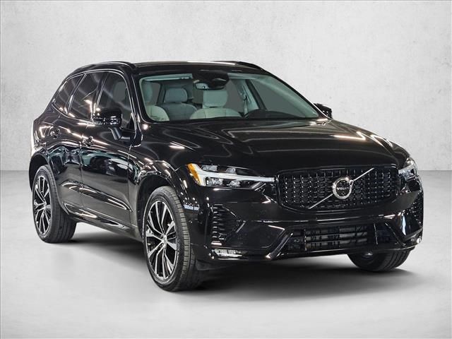 2025 Volvo XC60 Plus