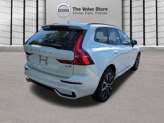 2025 Volvo XC60 Plus