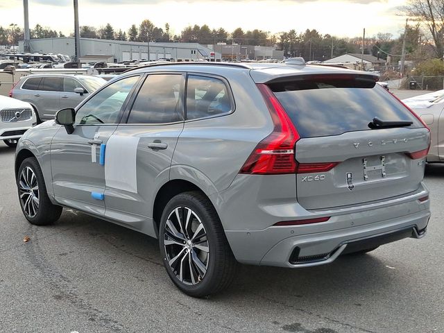 2025 Volvo XC60 Plus