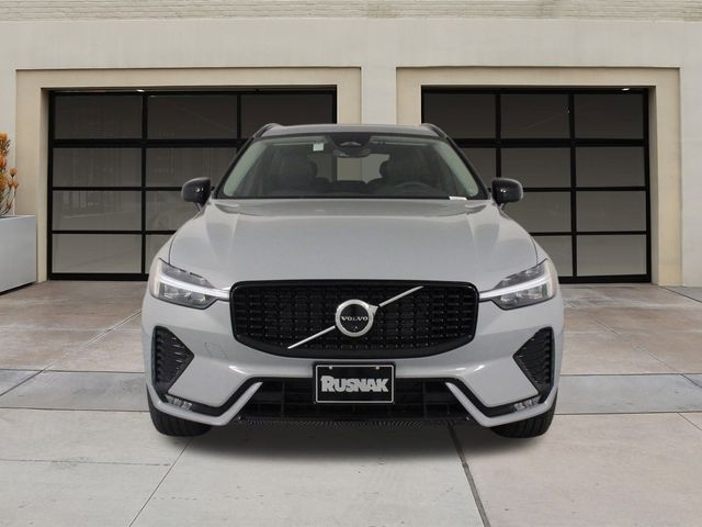 2025 Volvo XC60 Plus