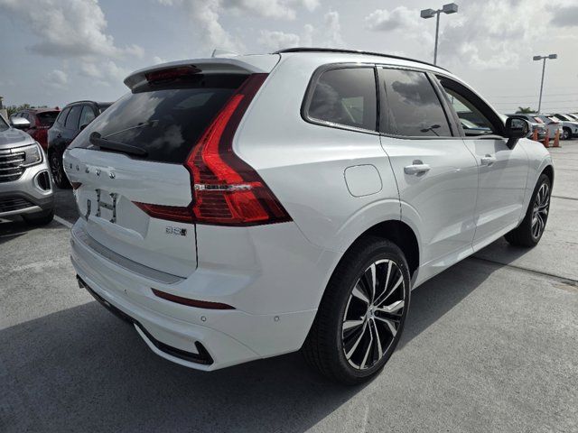 2025 Volvo XC60 Plus