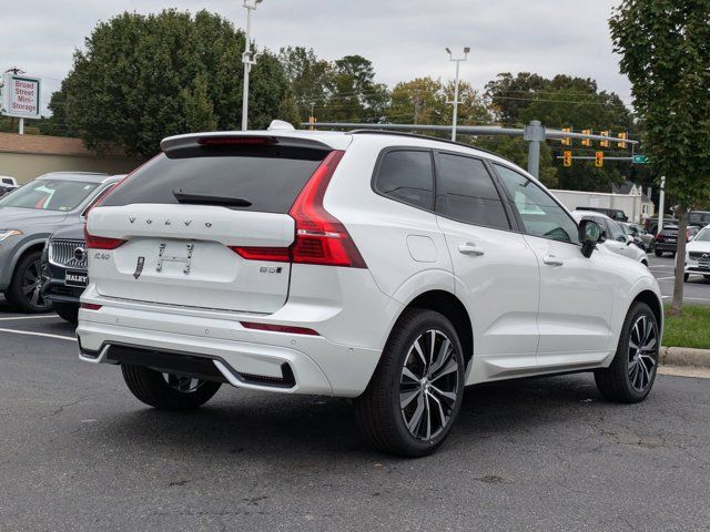 2025 Volvo XC60 Plus