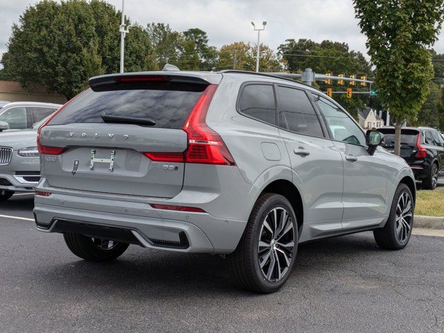 2025 Volvo XC60 Plus