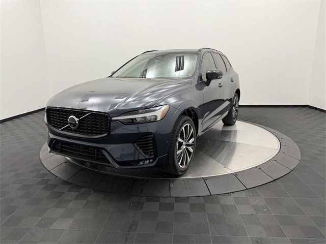 2025 Volvo XC60 Plus