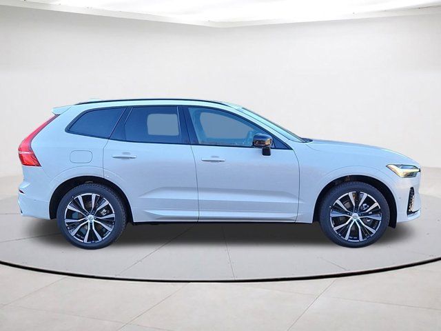 2025 Volvo XC60 Plus