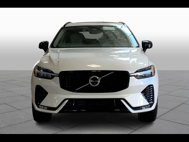 2025 Volvo XC60 Plus