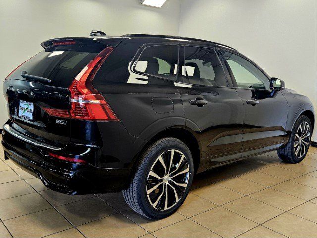 2025 Volvo XC60 Plus