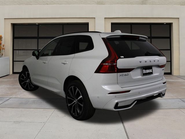 2025 Volvo XC60 Plus