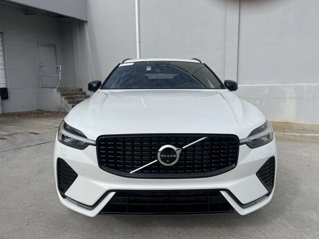 2025 Volvo XC60 Plus