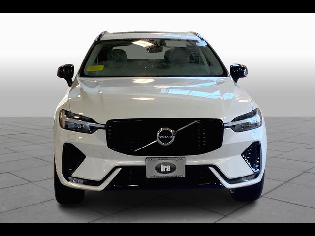 2025 Volvo XC60 Plus