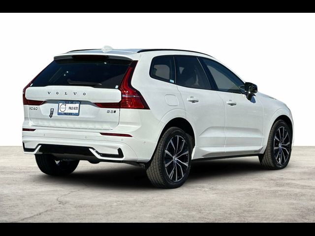 2025 Volvo XC60 Plus