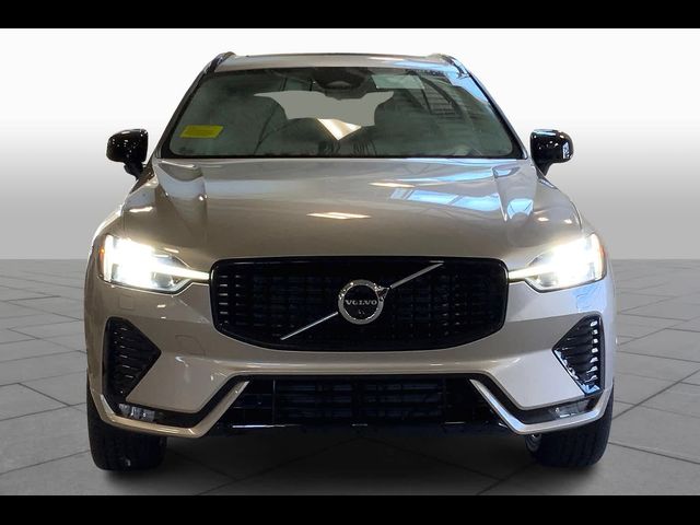 2025 Volvo XC60 Plus