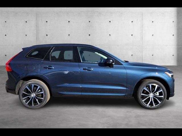 2025 Volvo XC60 Plus