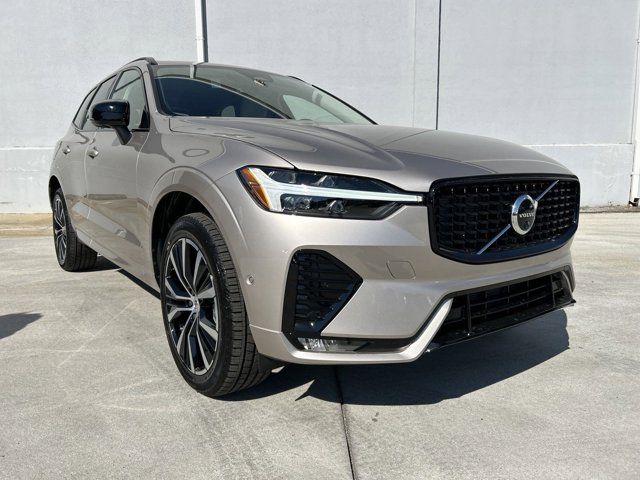 2025 Volvo XC60 Plus